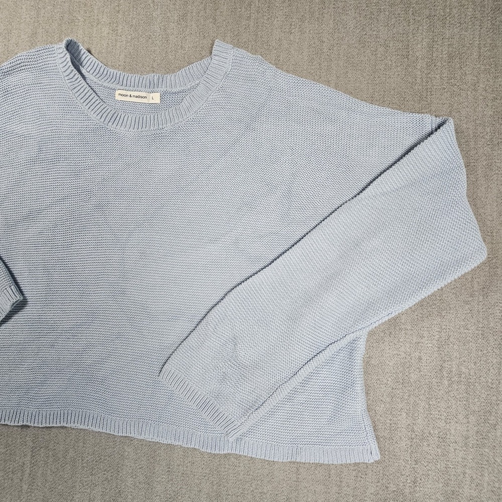 Moon and Madison Cropped  Sweater Baby Blue  Size Large - Picture 3 of 13